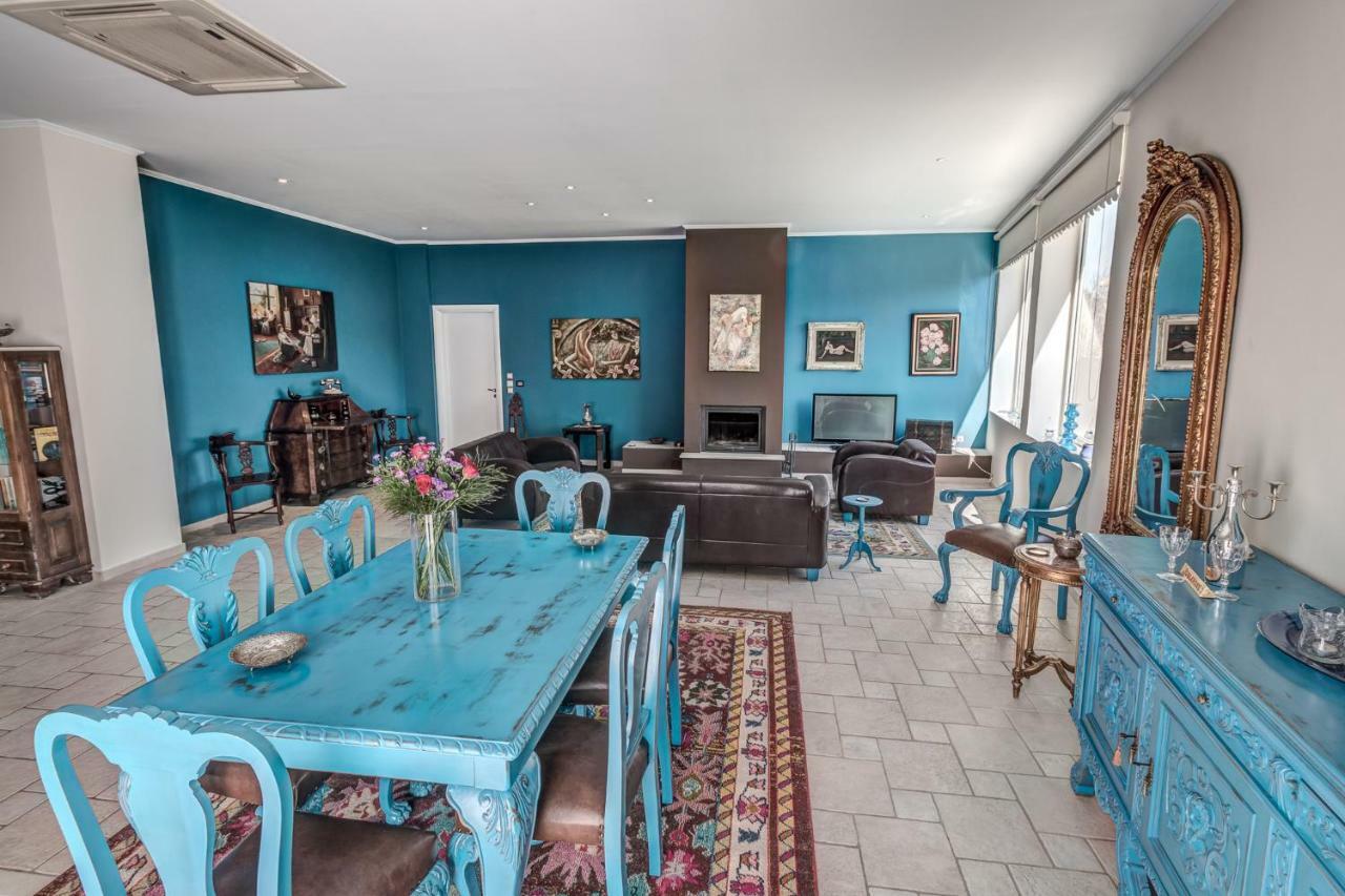 Villa Intemella Kompítsion Buitenkant foto