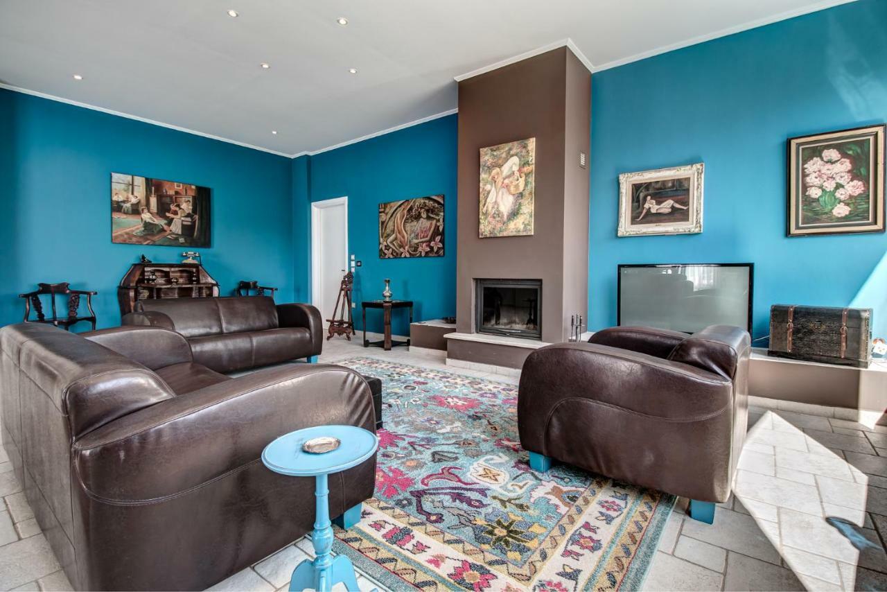 Villa Intemella Kompítsion Buitenkant foto