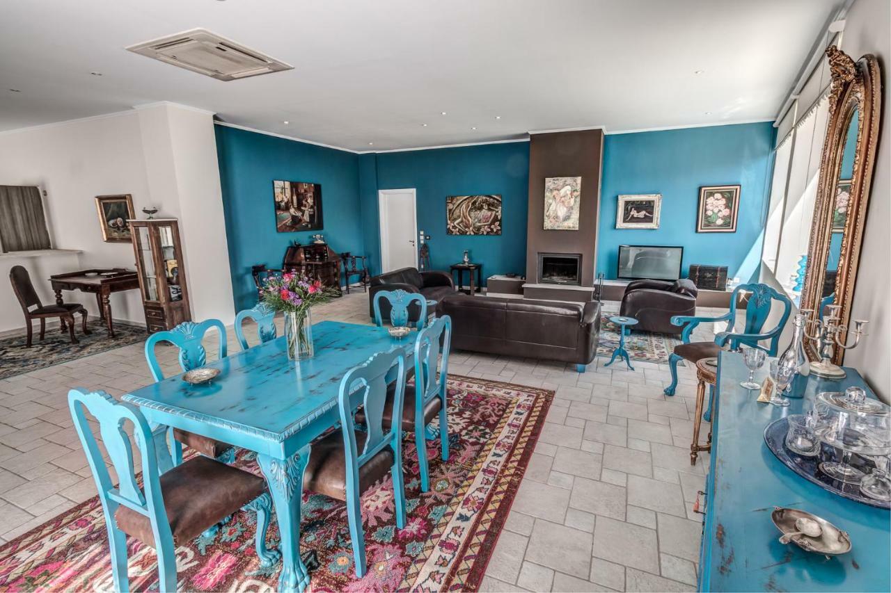 Villa Intemella Kompítsion Buitenkant foto